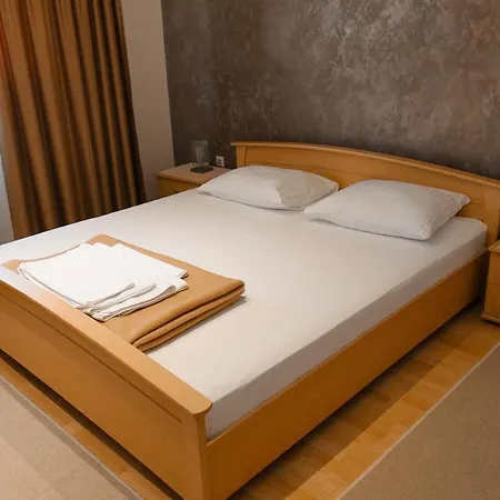 Motel Lav 3*