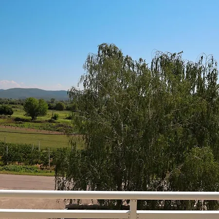 Lav מוטל Čapljina